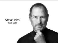 VIRAL online. Cel mai amuzant joc de cuvinte cu numele lui Steve Jobs, Papandreou si Berlusconi