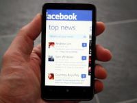 Smartphone-urile devanseaza calculatoarele pentru socializare pe Facebook