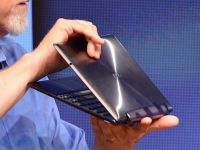 iLikeIT: George Buhnici taie mere cu un laptop de 7.000 de lei