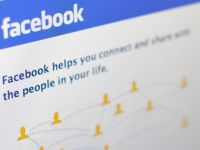 Cum castiga Facebook bani de pe urma ta