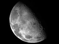 Luna, pulverizata de meteoriti. Fenomenul care a surprins oamenii de stiinta