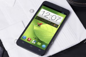 ZTE Grand Memo, lansat la Barcelona. Chinezii au mizat pe un ecran mare