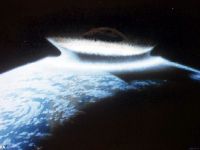 Coliziunea Pamantului cu o cometa, posibila origine a aparitiei vietii