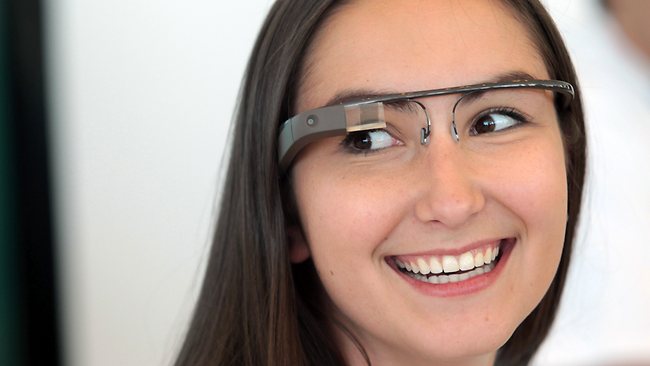Google Glass. Specificatiile, facute publice de Google. Ce contin ochelarii magici