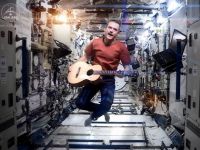 Chris Hadfield, astronautul vedeta, si-a anuntat retragerea