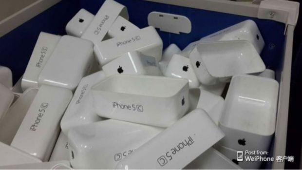 Cutiile in care va veni noul iPhone 5C, telefonul ieftin de la Apple