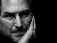 Se implinesc 2 ani de la moartea lui Steve Jobs. Vezi secretele incredibile din culisele prezentarii primului iPhone!