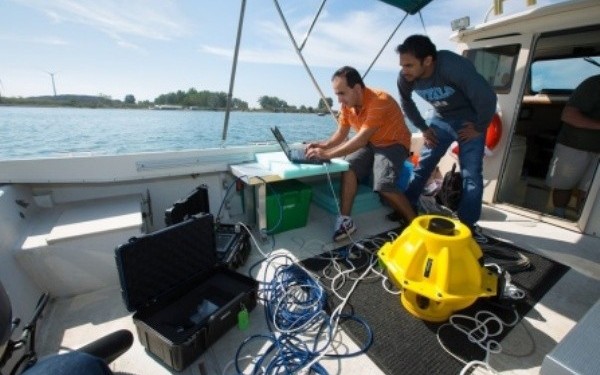 Internet pe fundul oceanului. Prima retea subacvatica ar putea anunta din timp un tsunami