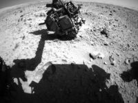 OZN, fotografiat de pe Marte de robotul Curiosity?