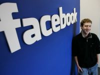 Facebook va implini 12 ani de existenta: Cum arata reteaua de socializare in primii ani de la lansare