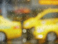 iLikeIT. Vin ploile, iar taxiurile raspund foarte greu la comenzile telefonice. Care sunt cele mai bune aplicatii de taxi