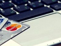 Folosesti cardul la cumparaturi? Anuntul facut astazi care schimba modul in care functionau pana acum