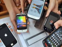 BLACK FRIDAY 2014: Reduceri la telefoane cu touchscreen, telefoane QWERTY, tablete si accesorii