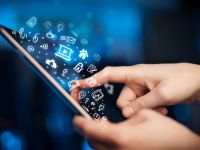 TOP 10 aplicatii care consuma cel mai mult din bateria telefonului! Pe cea de pe primul loc o foloseste aproape toata lumea