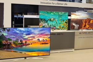 LG lanseaza primul sau televizor 8K de 98 de inch. Merita sa-l cumperi?