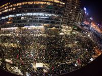10 imagini de la protestele din Bucuresti care au devenit virale pe net