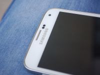 Samsung va lansa un smartphone cu doua ecrane OLED! Cum arata ineditul model