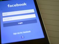 Facebook testeaza un paywall prin care utilizatorii vor avea acces la stiri doar daca platesc