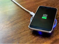 Cum iti adaptezi mobilul pentru incarcatorul wireless
