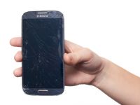 Samsung va folosi pe noile modele de smartphone un material care se poate repara singur