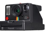 Noul Polaroid OneStep+, aparatul care îmbină fotografia analog cu avantajele unei camere digitale