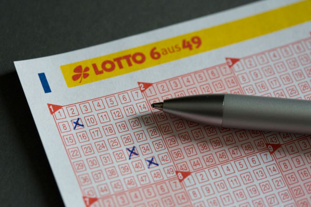 Cum să câștigi la loterie? Secretul dezvăluit de un matematician român care a câștigat de 14 ori