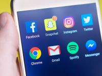 Cele mai bune telefoane cu memorie de 6GB de RAM