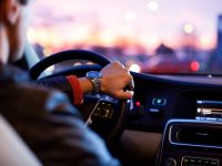 Inteligența Artificială poate preveni accidentele rutiere. Cum avertizează un șofer care devine neatent