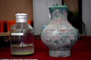 bdquo;Elixirul Nemuririi , descoperit într-un vas chinezesc de acum 2.000 de ani. Ce conține