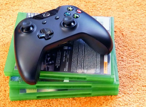 Microsoft va lansa versiunea Xbox One S digitală, prima consolă fără disc. Cât va costa