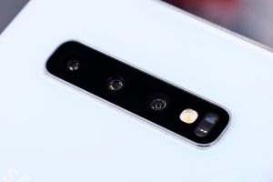 Ce-a uitat Samsung să spună despre noua cameră de pe Galaxy S10? Există deja de 3 ani pe alte telefoane