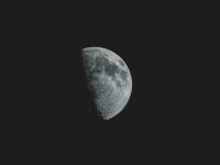 Noi imagini impresionante cu partea întunecată a Lunii