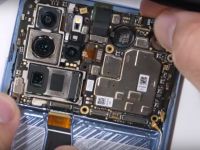 A desfăcut un Huawei P30 Pro! Iată cum arată în interior camera periscopică