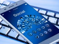 Raport alarmant al Facebook: aproximativ 5% din conturile active sunt false