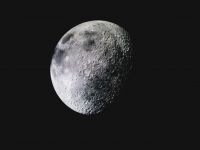 Un obiect uriaș aflat sub scoarța Lunii îi pune pe gânduri pe cercetătorii NASA