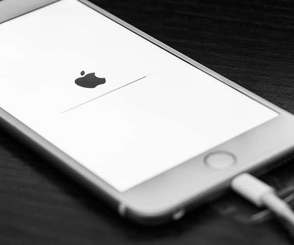 Ce trebuie să faci dacă iPhone-ul tău se încarcă foarte lent
