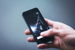 Cum a ajuns o cursă Uber să coste chiar și de 100 de ori mai mult. Problemă gravă la zeci de utilizatori
