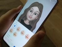 Review Samsung Galaxy A80: inovații și design premium într-un model mid-range