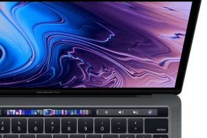 Situație de criză la Apple. MacBook-urile care sunt interzise în avioane, pentru că pot lua foc