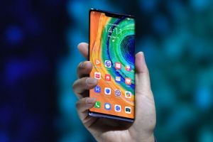 Vânzări record pentru seria Mate 30. Câte telefoane s-au cumpărat în doar trei ore