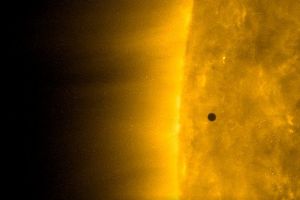 Imagini fantastice surprinse în sistemul nostru solar. Ce a trecut prin fața soarelui. VIDEO