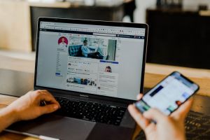 Peste 5 miliarde de conturi Facebook false au fost închise anul acesta