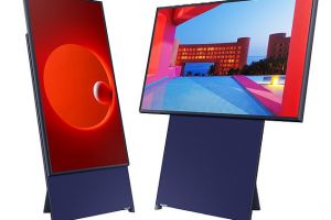 Samsung a lansat un televizor rotativ, cu ecran care poate fi vertical sau orizontal