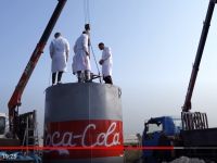 Experiment nebun! Cum au explodat peste 10.000 de litri de Coca-Cola VIDEO