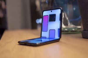 Samsung pregătește lansarea iminentă a unui nou telefon pliabil