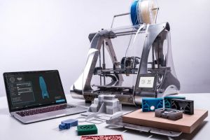 (P) 4 modalități prin care poți construi un business în jurul unei imprimante 3D