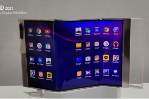 Cel mai spectaculos telefon realizat vreodată. Samsung dezvăluie dispozitivul care se pliază în două locuri