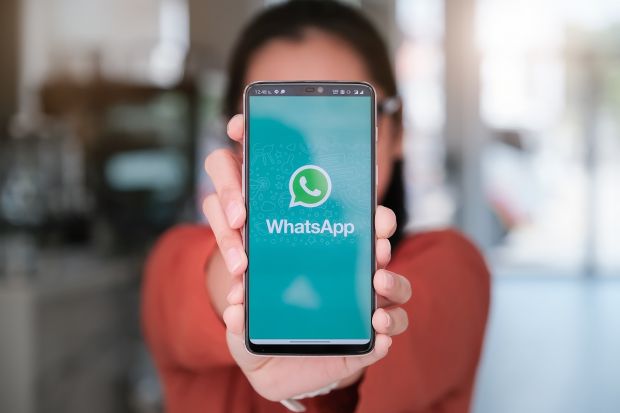 De acum poți face mesajele de pe WhatsApp să dispară automat. Cum activezi noua funcționalitate