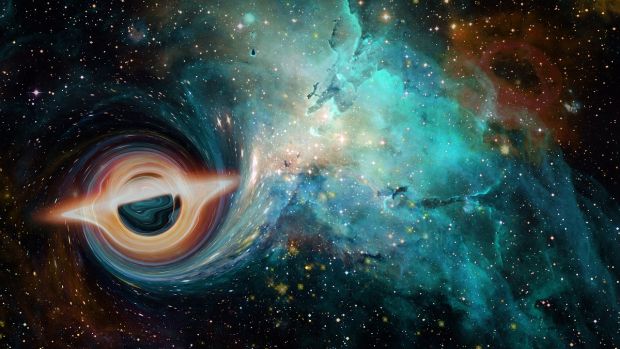 Gaura neagră din centrul galaxiei, considerată un monstru adormit , a aruncat în univers un jet de flăcări